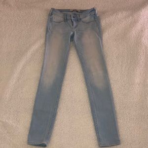 HOLLISTER SKINNY JEANS